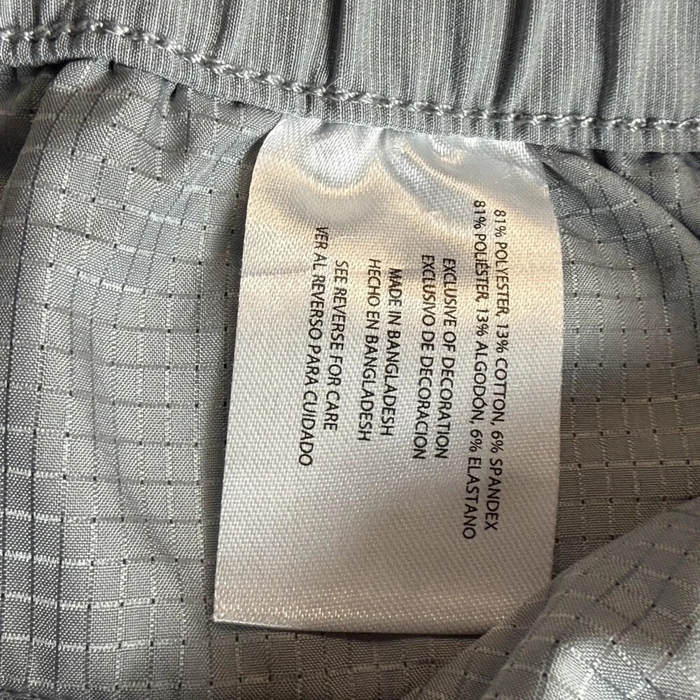 Banana Republic Shorts Mens 37x9.5 Gray Chino Elastic Waist Stretch Casual
